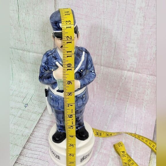 Musical Policeman Decanter - Picture 5 of 9